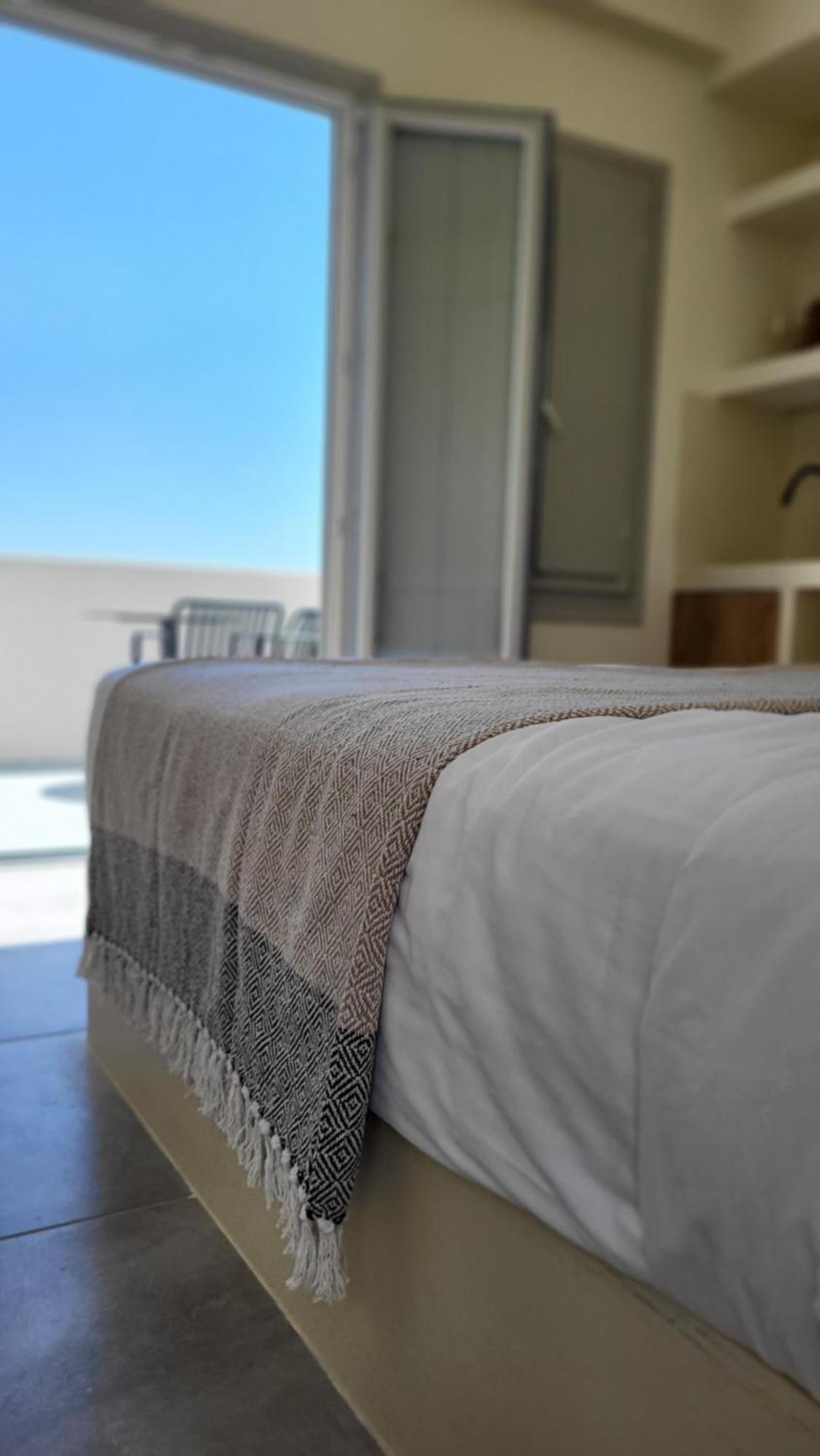 Maeva Suites Santorini Pyrgos Kallistis Luaran gambar