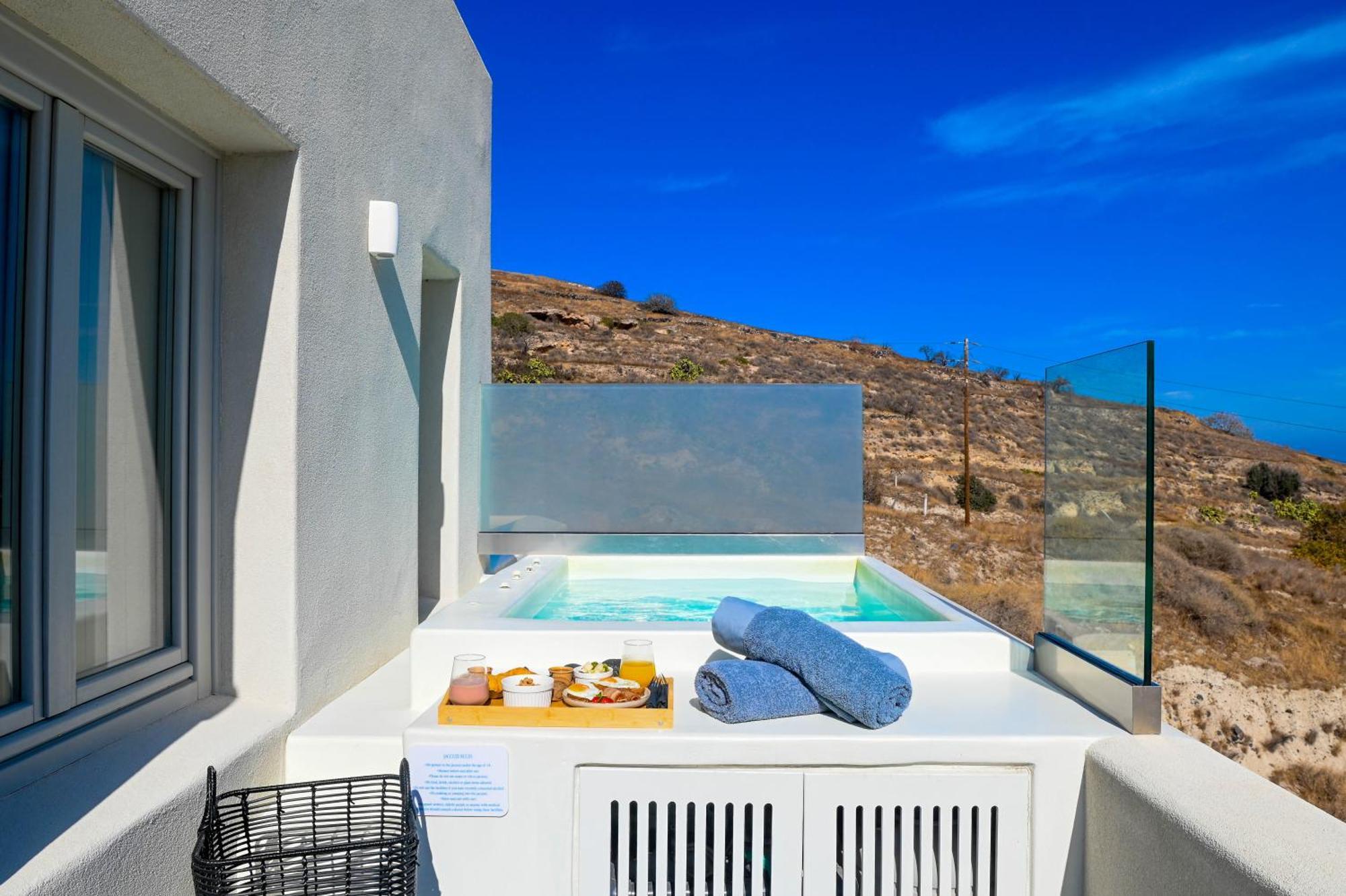 Maeva Suites Santorini Pyrgos Kallistis Luaran gambar